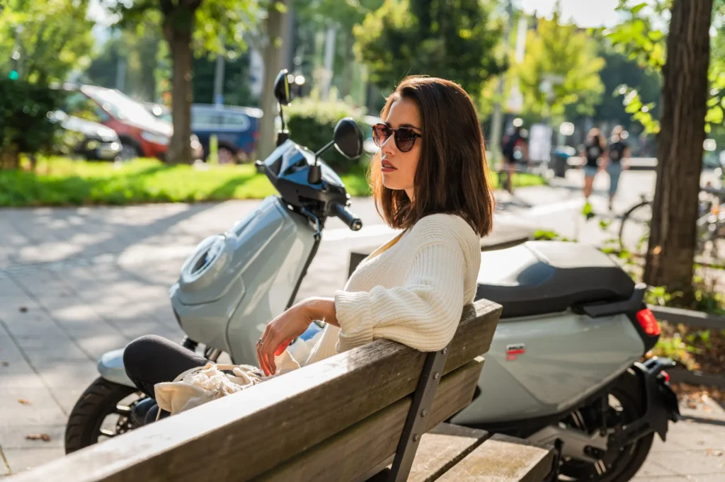 Waarom een NIU elektrische scooter de slimme keuze is voor stadsverkeer